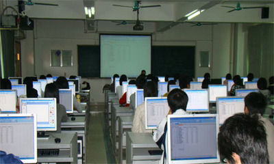 广东工业大学计算机学院的院系设置